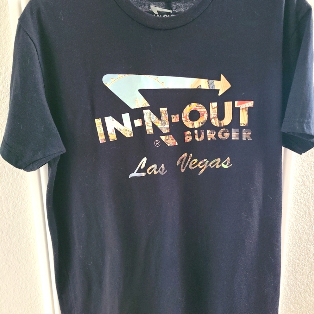 In & Out Burger Las Vegas T-Shirt  Mens Size Medium Black.